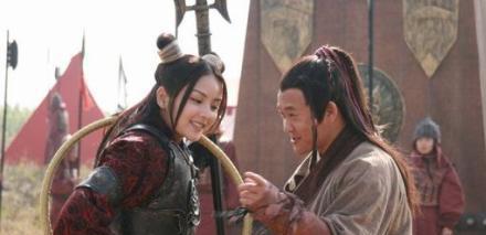 观看鸿天神尊网剧完整版免费，无需付费，尽情享受精彩剧情及演技盛宴！