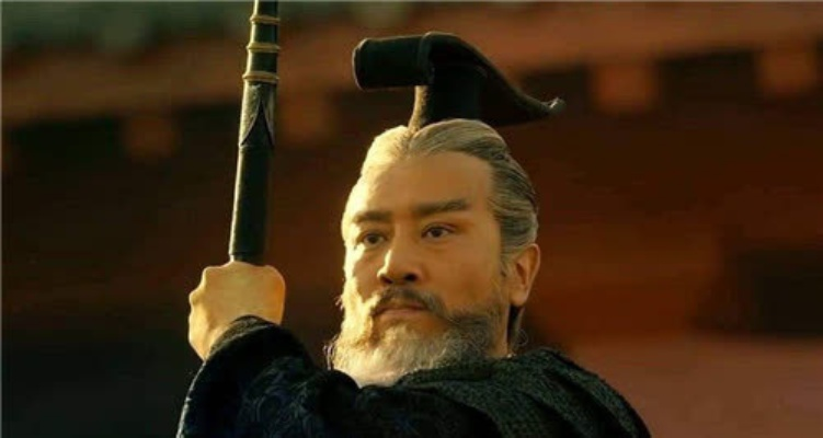 (曹操 曹贼)三国演义中的曹贼与英雄豪杰：放开那个背负历史的曹操